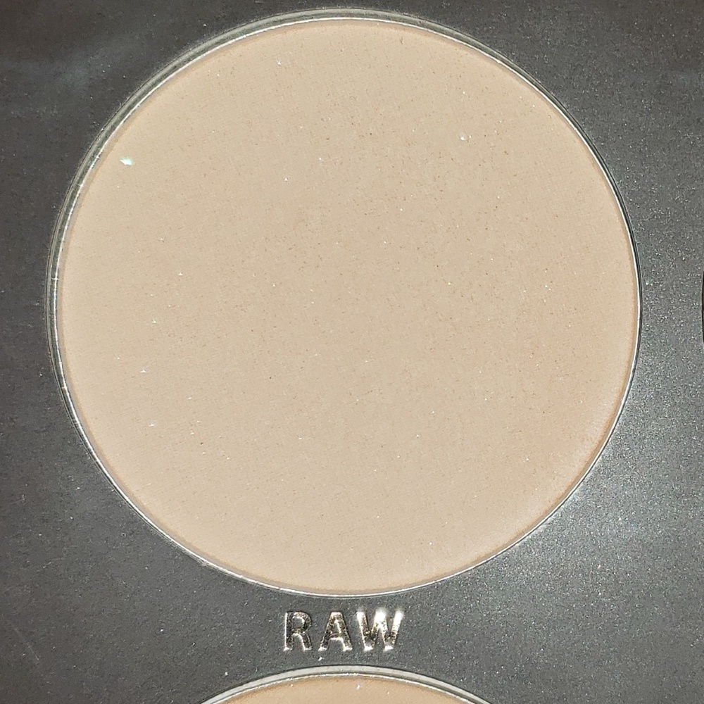 KAB Cosmetics Makeup - Picture 7 of 14